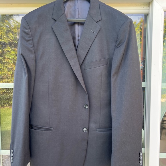 Joseph Abboud Suit Jacket and matching Pants - Picture 2 of 13